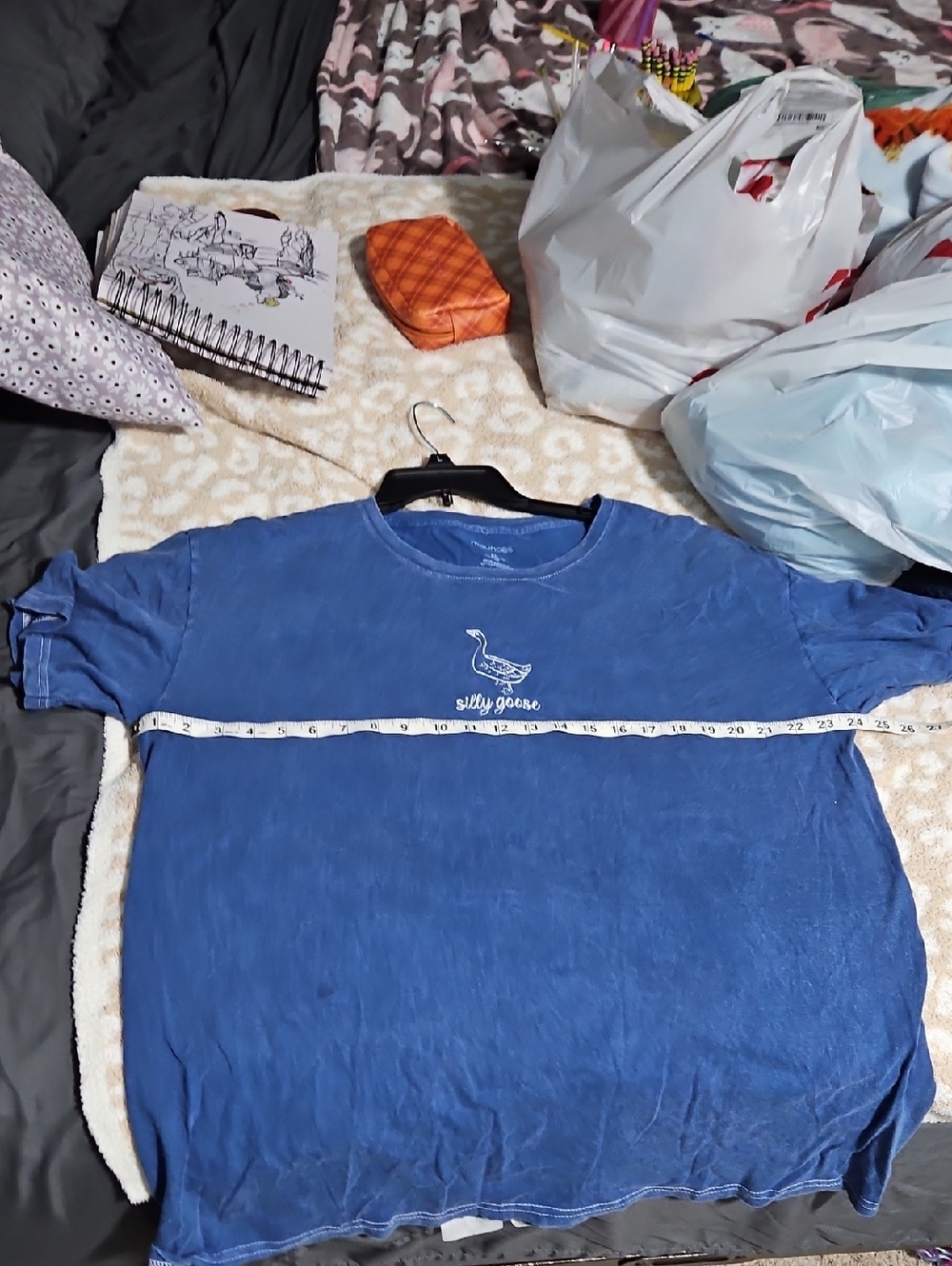 Maurices Embroidered Goose T-shirt SMALL STAIN - Picture 4 of 8